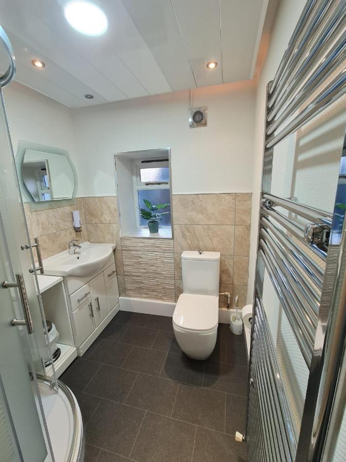 3 Bedroom Apartment In Ulverston Cumbria Exterior photo